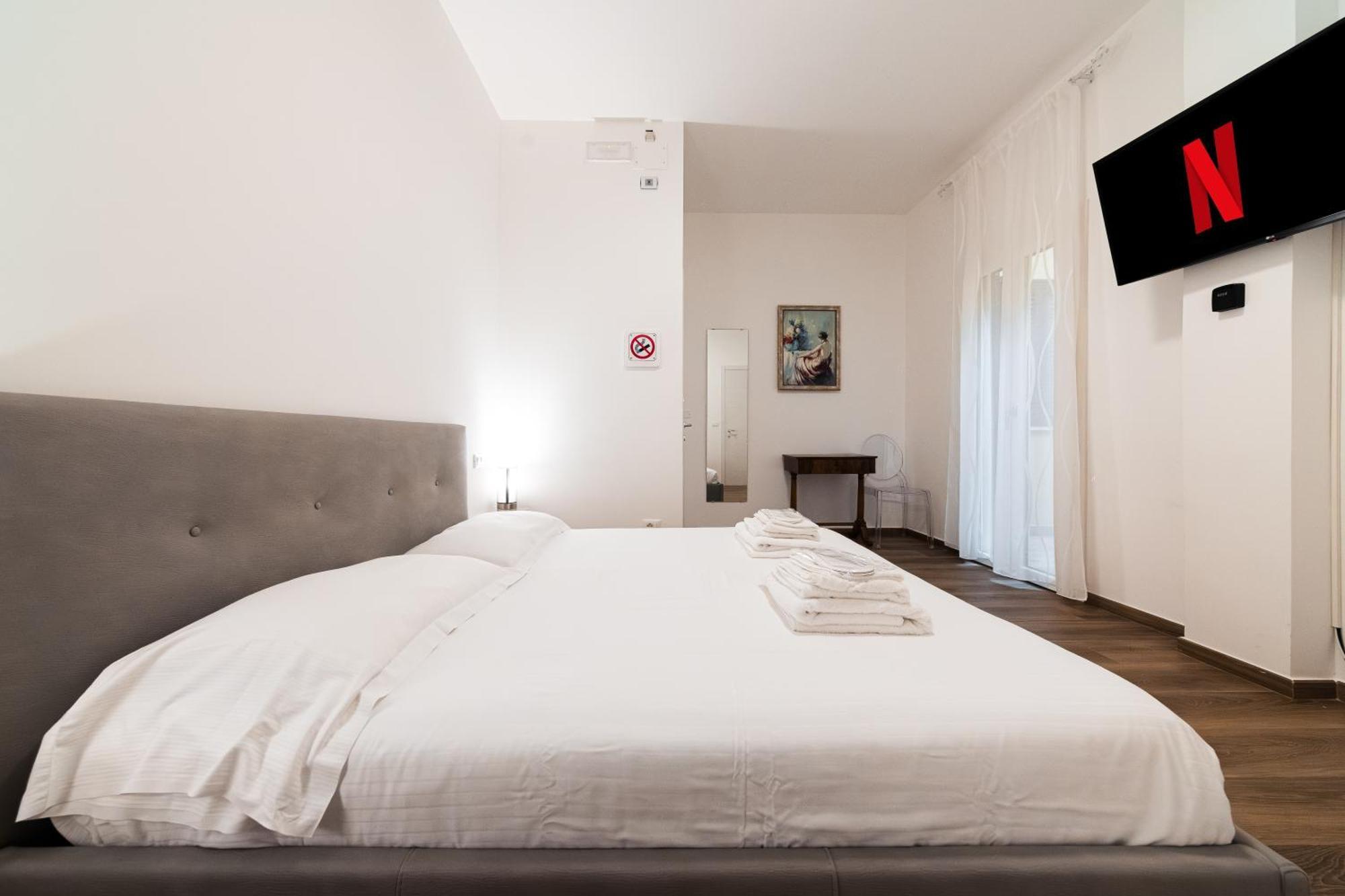 New - Venturini Suites In Bologna Centre Buitenkant foto